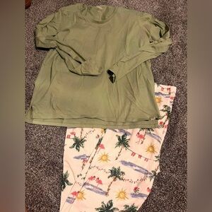 Burts Bees - Adult Holiday PJs - Size M